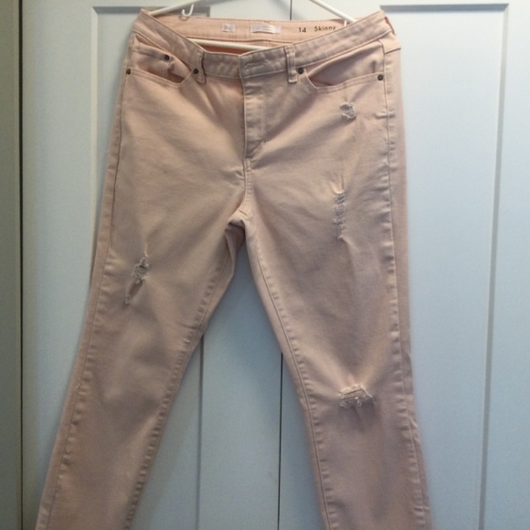 Like New Pink Skinny Jeans - Picture 9 of 12